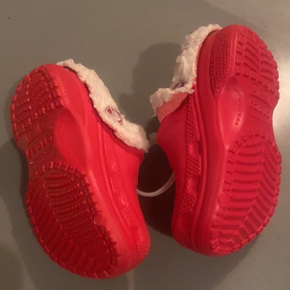 Crocks Girl clogged color red Slippers - Picture 6 of 6